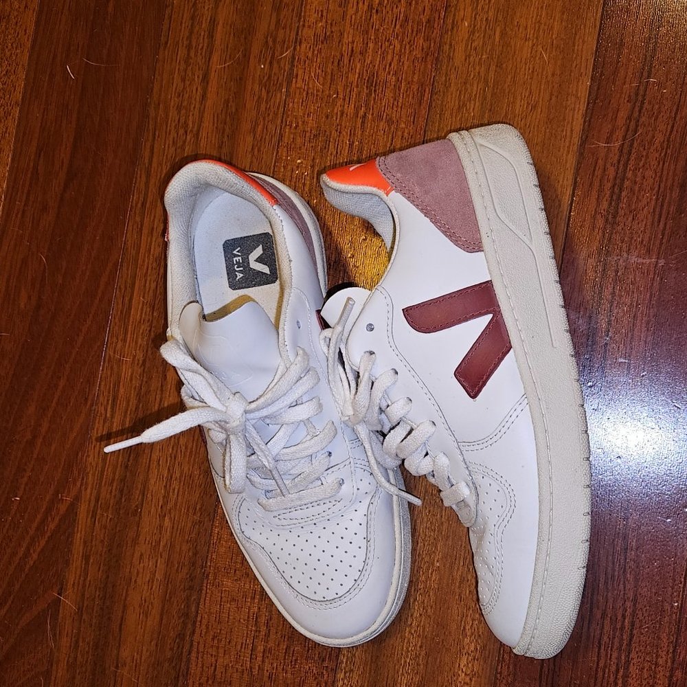 Veja Sneakers
